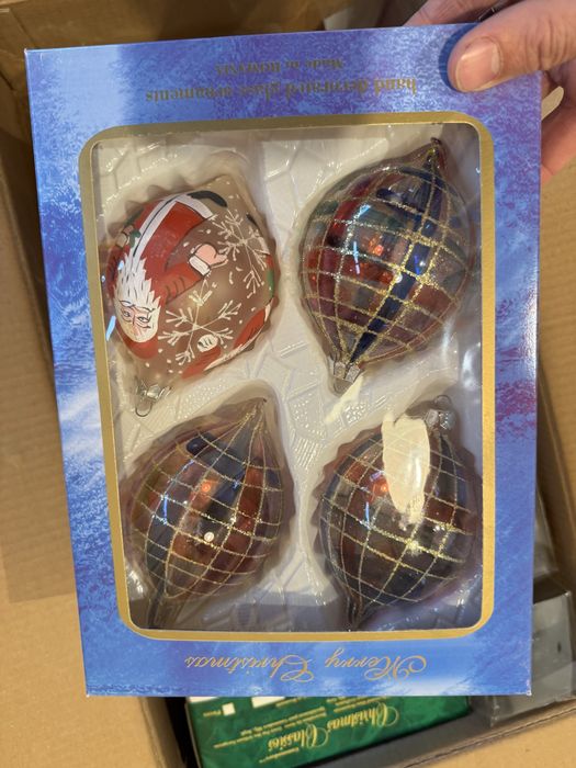 Ocazie! Set 70 globuri Craciun - unele pictate manual