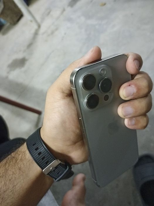 Iphone 15 pro Titan
