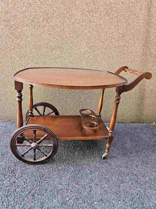 Количка за сервиране