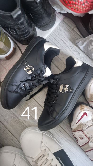 Продавам 2ел обувки.KARL.ADİDAS.PUMA.RUNNERS