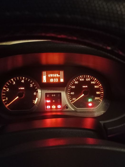 Lada Largus 2020 srochni sotiladi