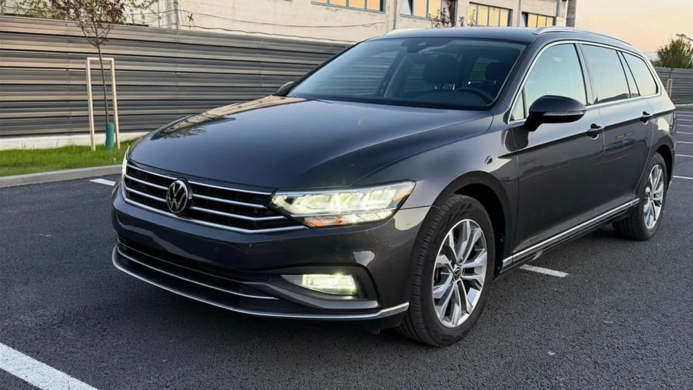 Volkswagen Passat VW Passat Variant Highline 2.0 TDI DSG Unic Proprietar TVA Deductibil