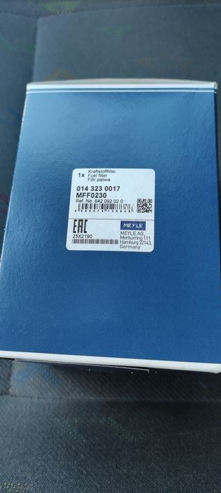 Горивен филтър Мерцедес  w204