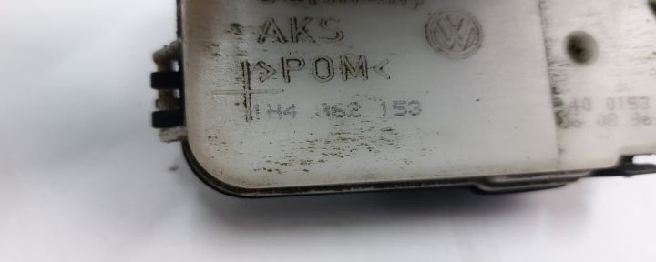 Broasca usa stanga spate 1h4862153 Volkswagen VW Golf a 3-a generatie