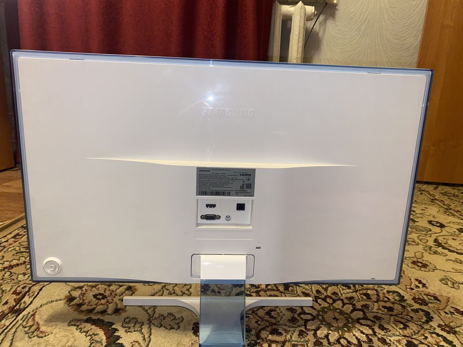 Монитор Samsung  s27e391h