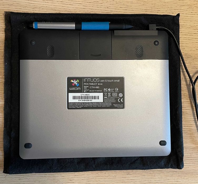(Pen Tablet) Wacom Intuos pen & touch small