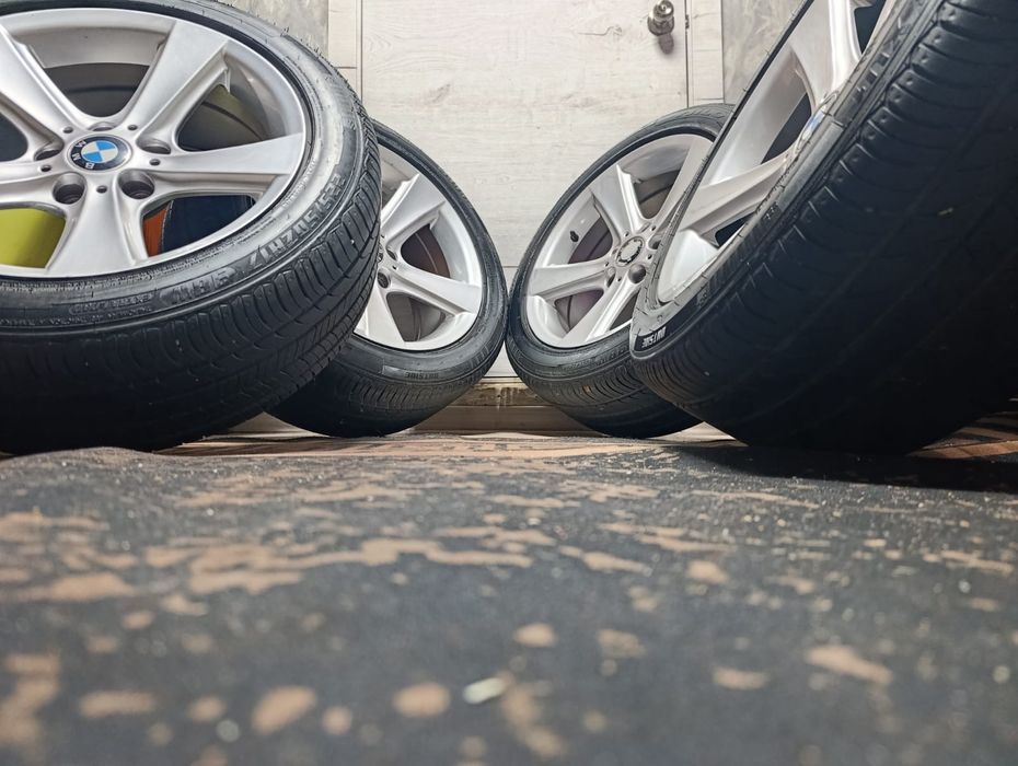 Продам комплект колес