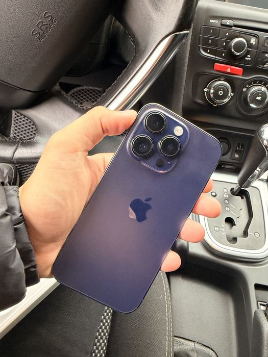 Продам Iphone 14 pro