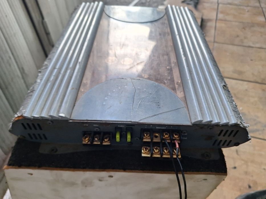 Tub de bas si statie