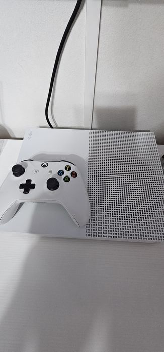 consola Xbox ONE S 1TB