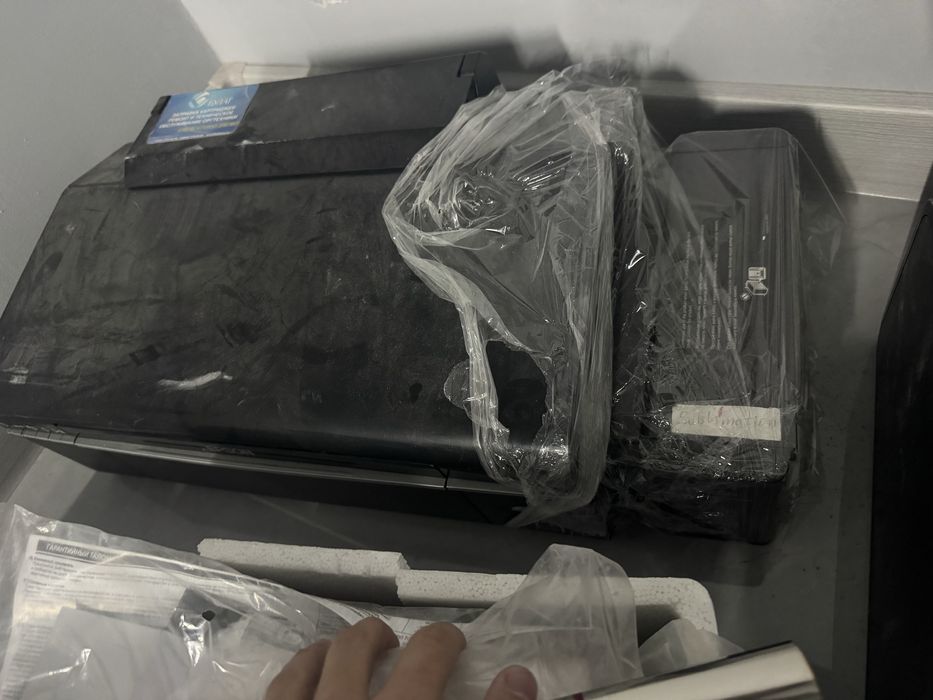 Epson L 805 есть 3 шт