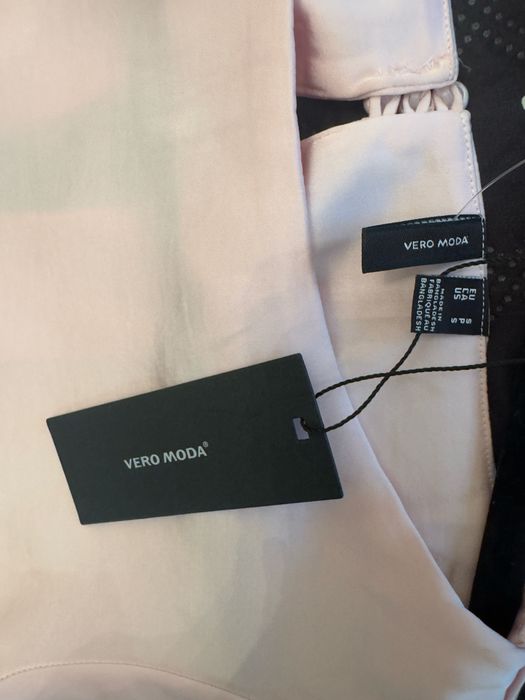 Бледо розова Рокля Vero Moda