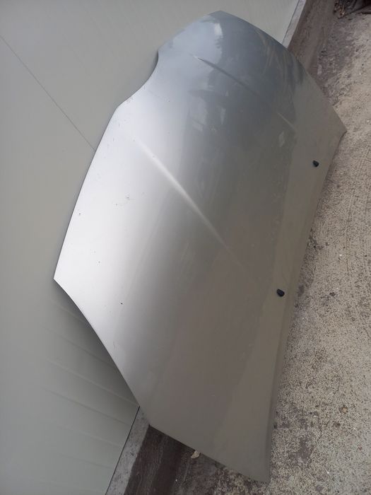 Преден капак Corolla Verso