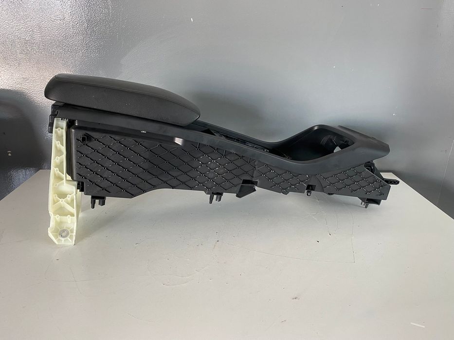 Consola cotiera VOLVO XC40 2019 32352198