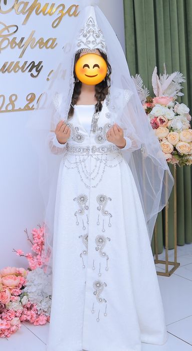 Платья на ұзату  продам