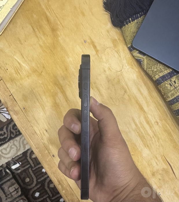 iPhone 15 pro holati ideal