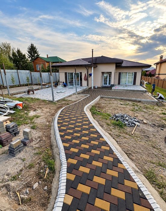 Брусчатка, Тротуарные плитки.