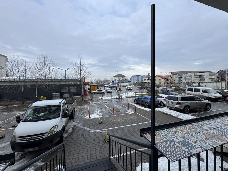 Inchiriez spatiu comercial