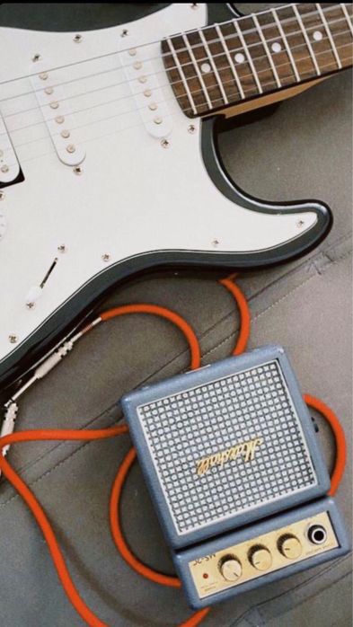 Продается электрогитара