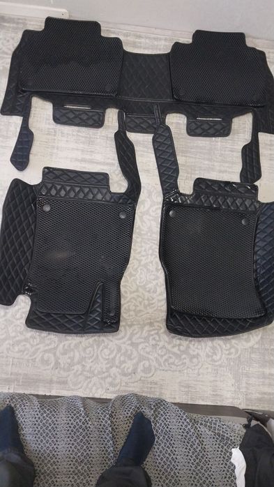 EVA полики- коврики для Land Cruiser 200.