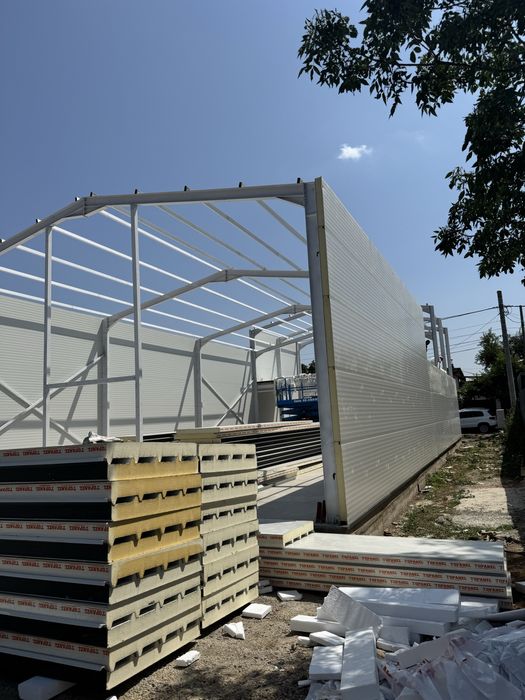 • Construim Hale Metalice pe comanda