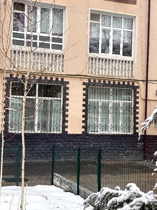 Чирчик тройцк В.Хайдаров кучасида 3 хонали уй  срочна сотилади