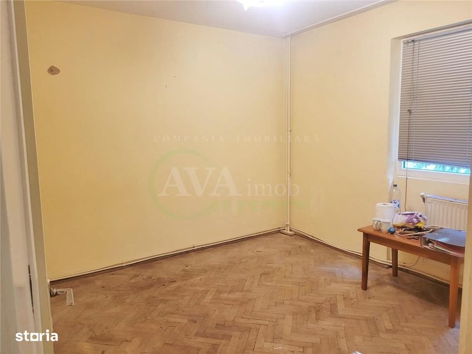 Apartament 2 camere semidecomandat, zona Stadionului