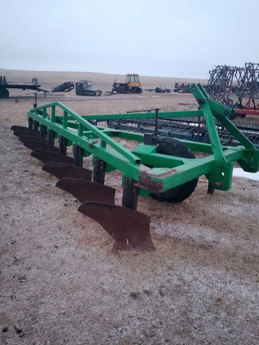 Плуг навесной пн 8-35