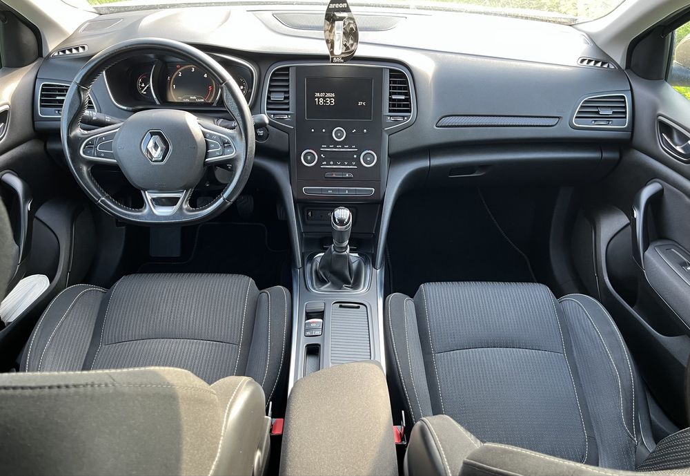 Renault Megane Hatchback 1.6 dCi 130 CP • 2017 • Keyless • R-Link • CarPlay/Android Auto