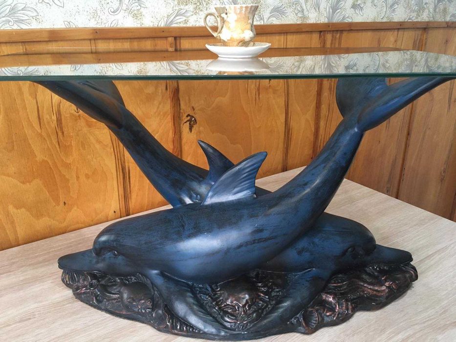 Керамична масичка с делфини подходяща за басейн