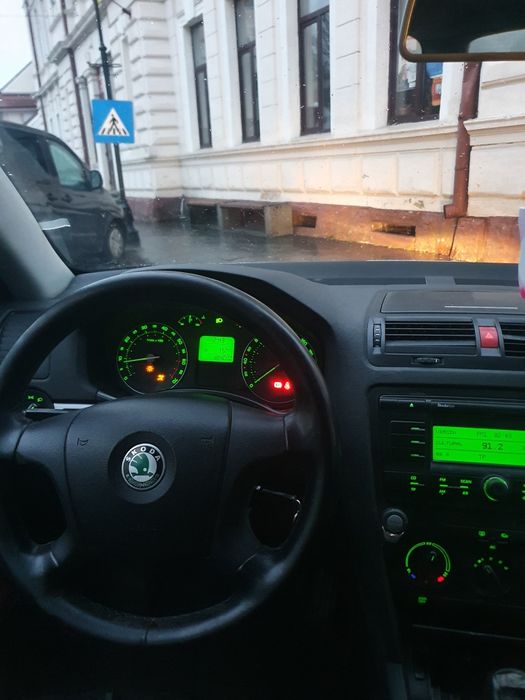 Vand skoda octavia 2 , 1.4 benzina