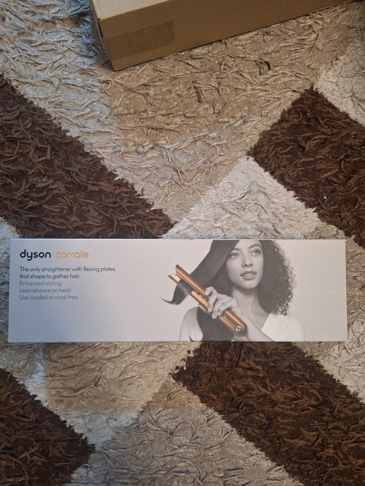 Vand placa de par Dyson Corrale