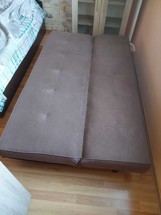 Диван с функция за сън