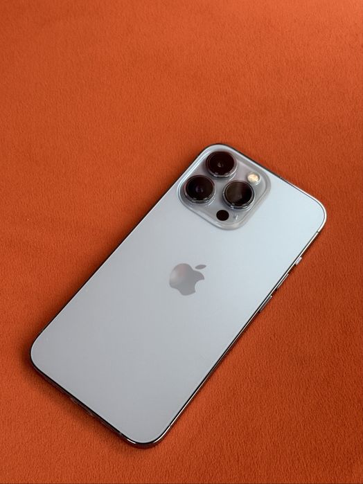 Продам iPhone 13 pro 256GB 74акб