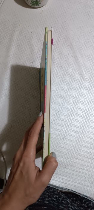 Продам детскую книгу