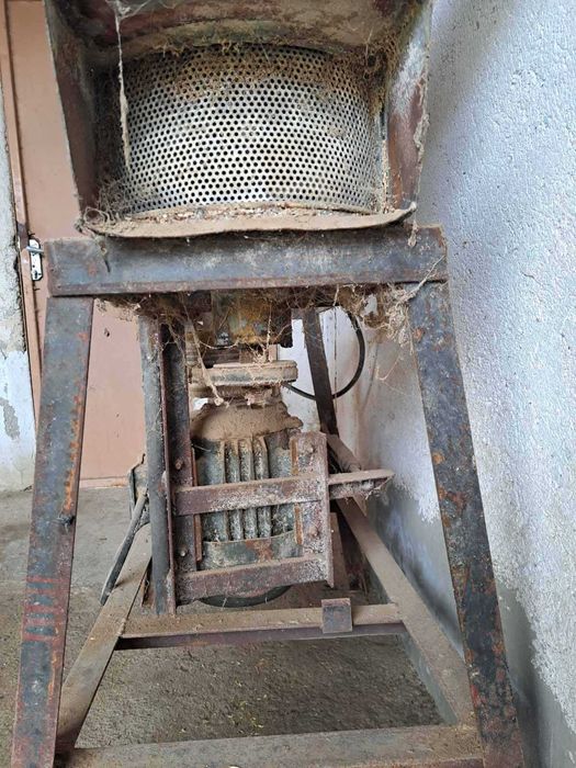 Чукова трифазна фуражомелка