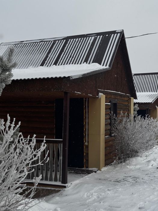 Домики со сруба и гостиничные номера