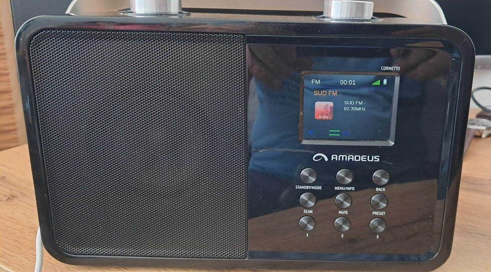 Radio AMADEUS CORNETTO - DAB+/FM si Bluetooth