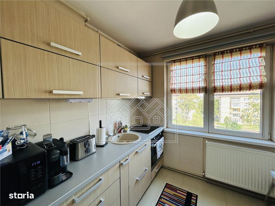 Ap modern, cu 2 camere, balcon - Zona Terezian