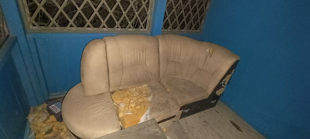 Отдам диван бесплатно