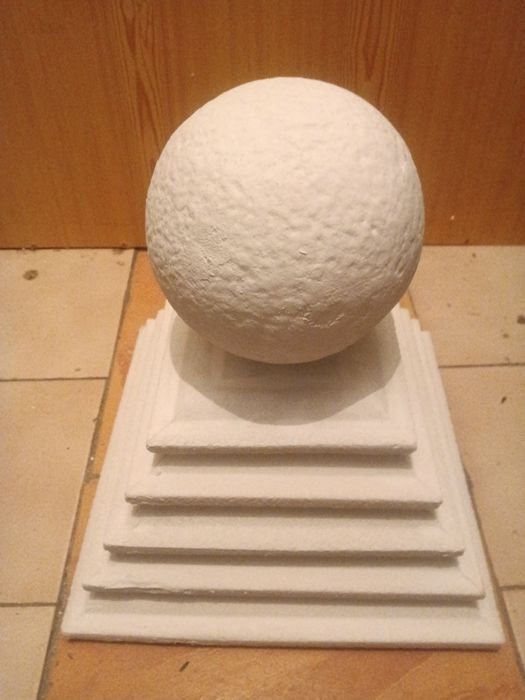 Декорация пирамида