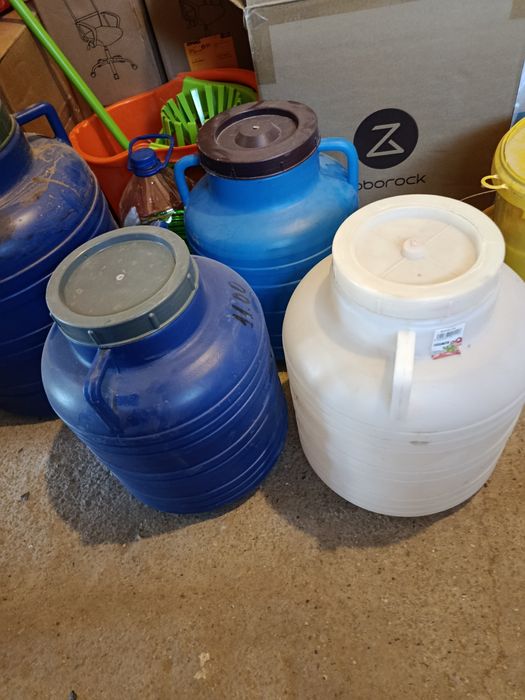 Vand bidoane de 20 - 40 l