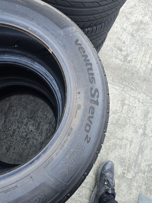 3 Броя 215/65/17 Hankook 2x7,5mm 1x7,8mm
