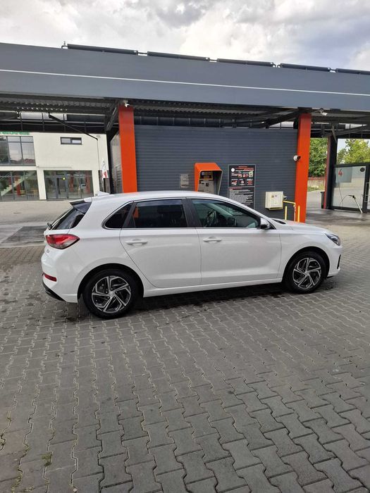 Hyundai i30 2023 1.5 Benzina Euro 6 9000 km Camera Navigatie CarPlay 6+1