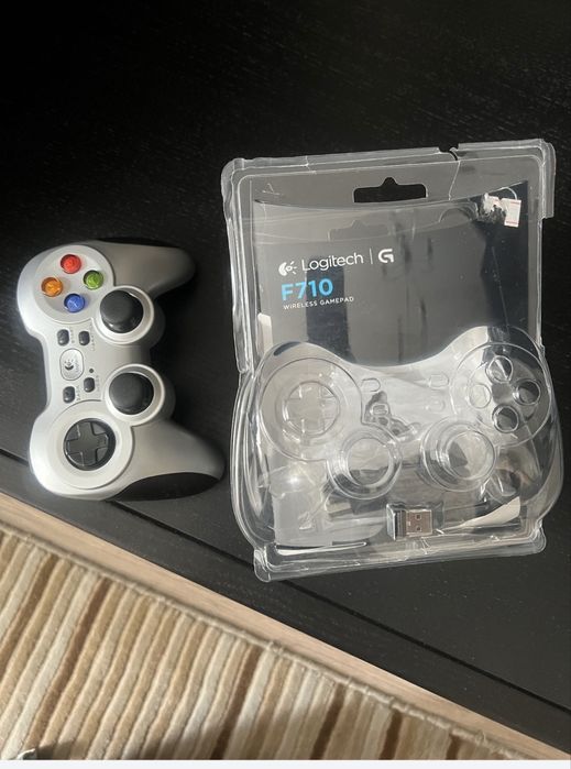 Продам игровой джойстик Logitech F 710