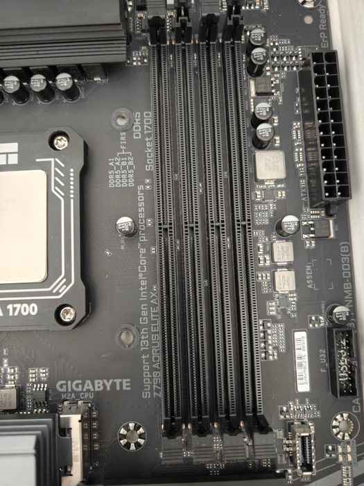Core i5 13600Kf + Gigabyte Z790 Aorus Elite AX