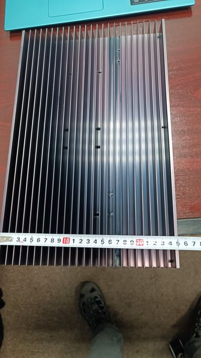 Radiator cu aripioare răcire piese electronice