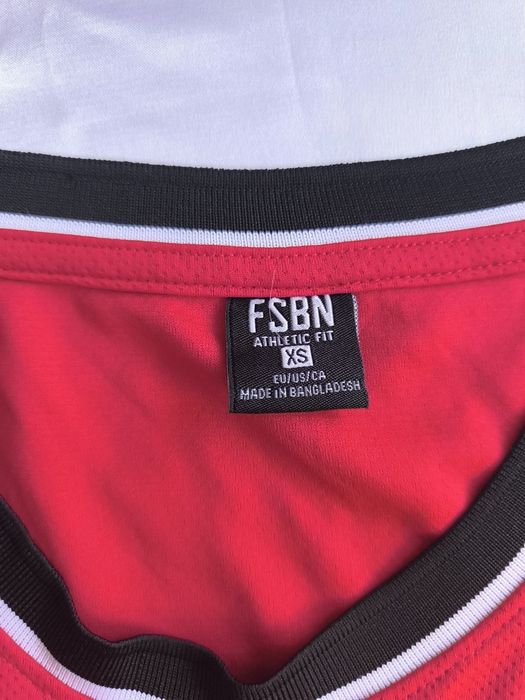 Maiou baschet Chicago Bulls #8 FSBN Athletic Fit XS – 100% poliester, stare foarte bună