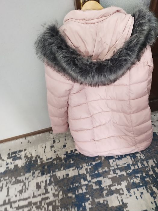 Куртка сотилади  янги