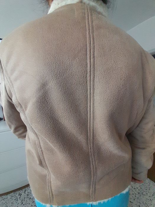 Jacheta scurta piele intoarsa ptr dama